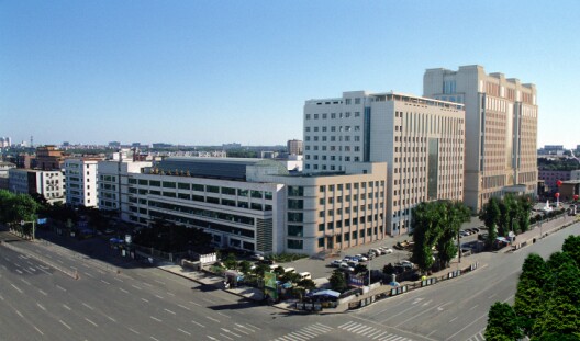 省政府迁至长春市,更名为吉林省立第一医院,1966年定名为吉林省人民